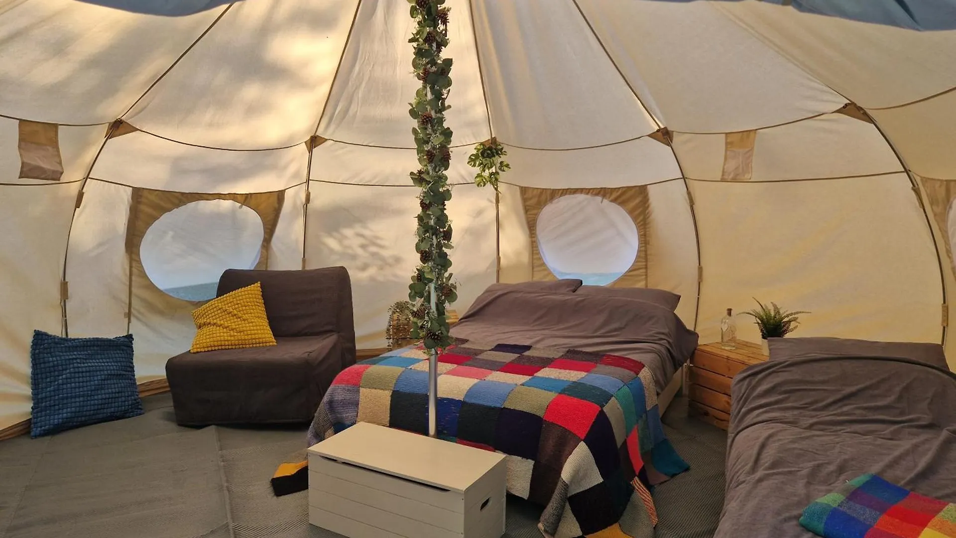 Aldwark Bridge Glamping - Lunar Tent 영국